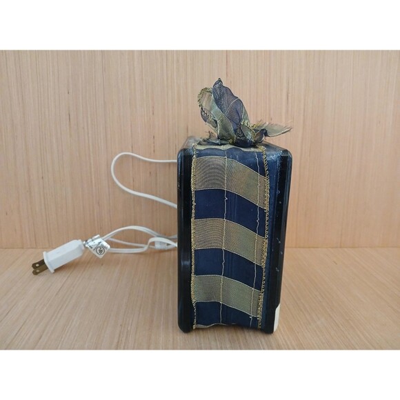 Seasons Holiday Collection Glass Light Up Christmas Present Block with Snowmen - Picture 6 of 14